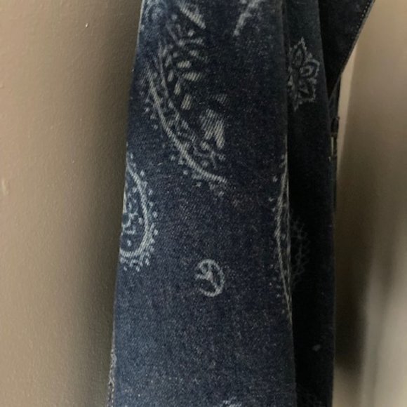 LEVI'S SNOOP DOG JACKET, Large NWT - Picture 8 of 10